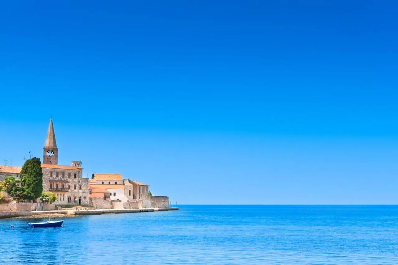 Studio Apartment In Porec With Terrace, Wifi Kroatien